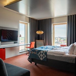 Deluxe Zimmer mit Kingsize-Bett